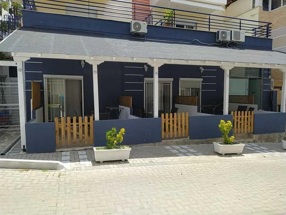 Stratos Family & Apartment *